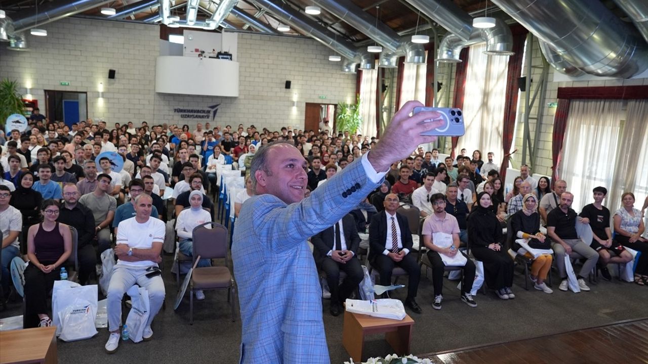 TUSAŞ, YKS'de Başarı Gösteren Mühendis Adaylarını Ağırladı