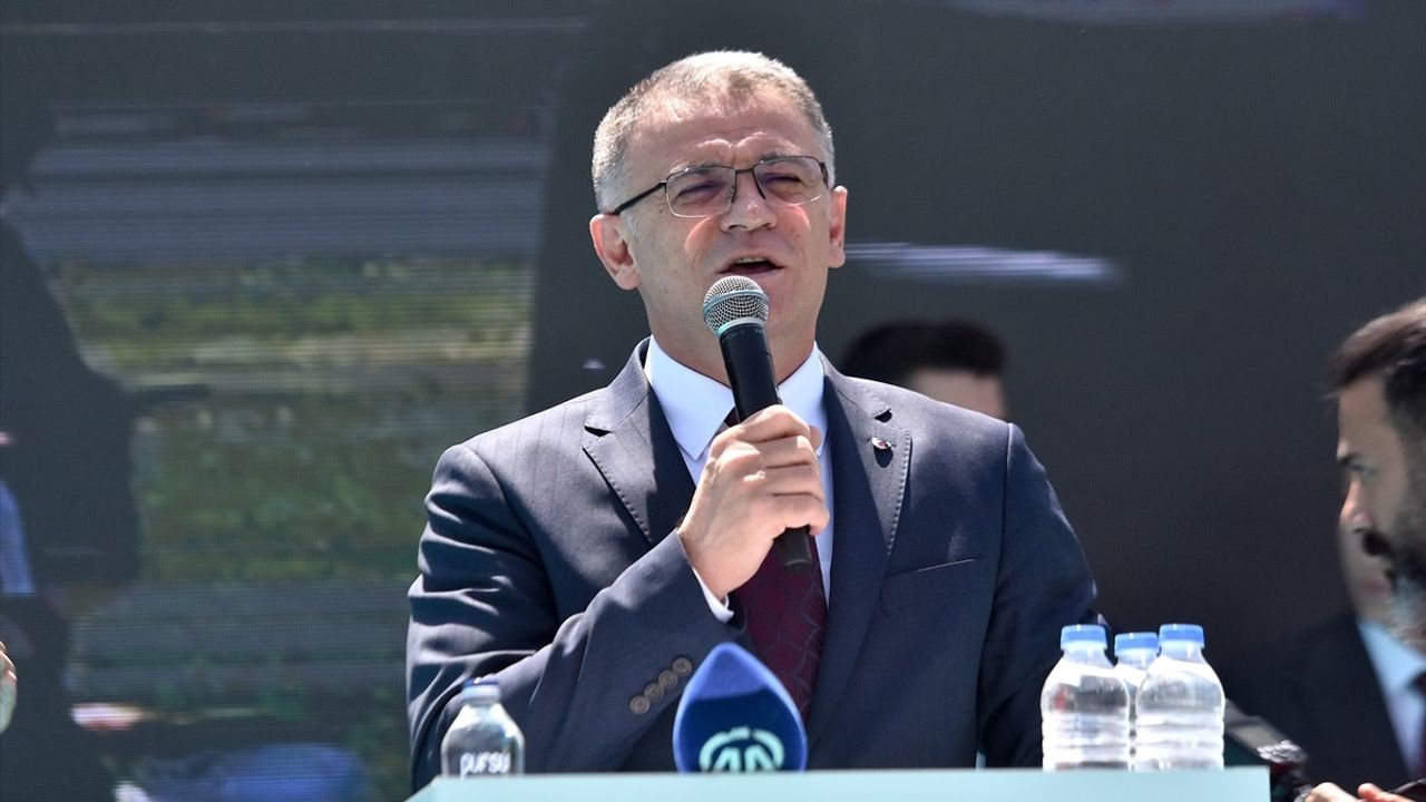 Van'da TÜGVA Yaz Okulu Kapanış Programı Düzenlendi