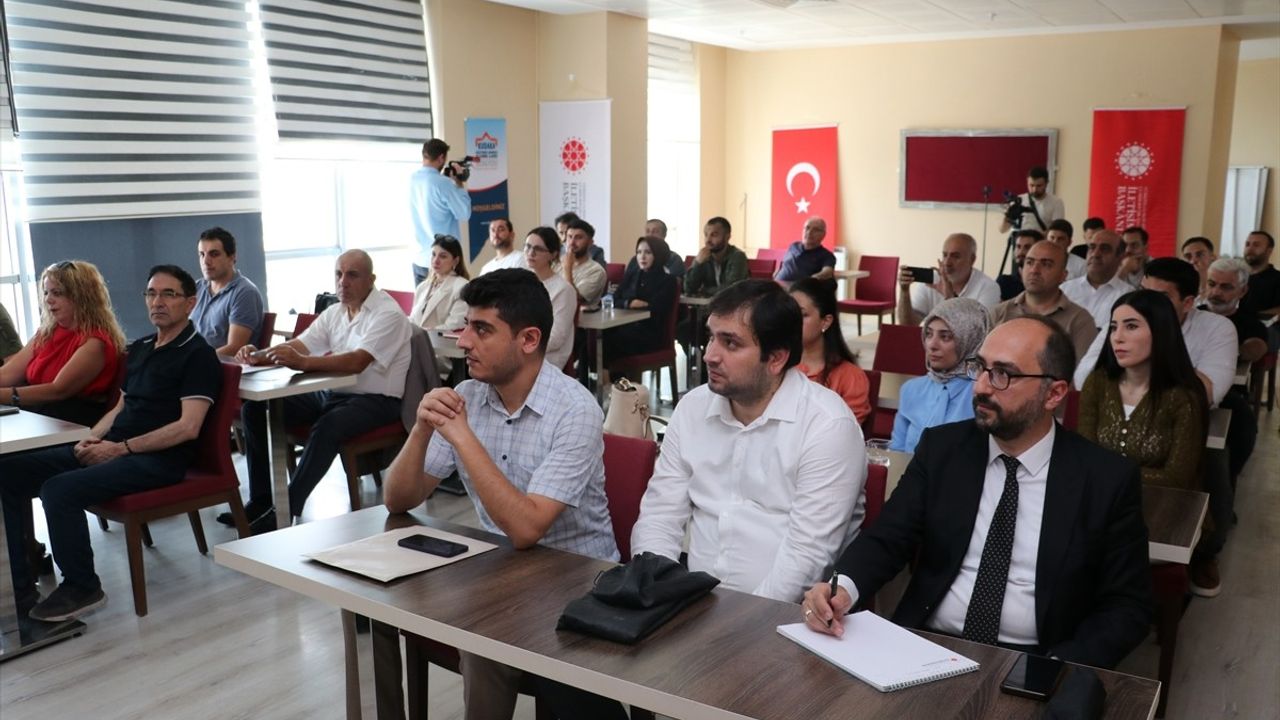 Yapay Zeka ile Medya Eğitimi Erzurum'da Düzenlendi