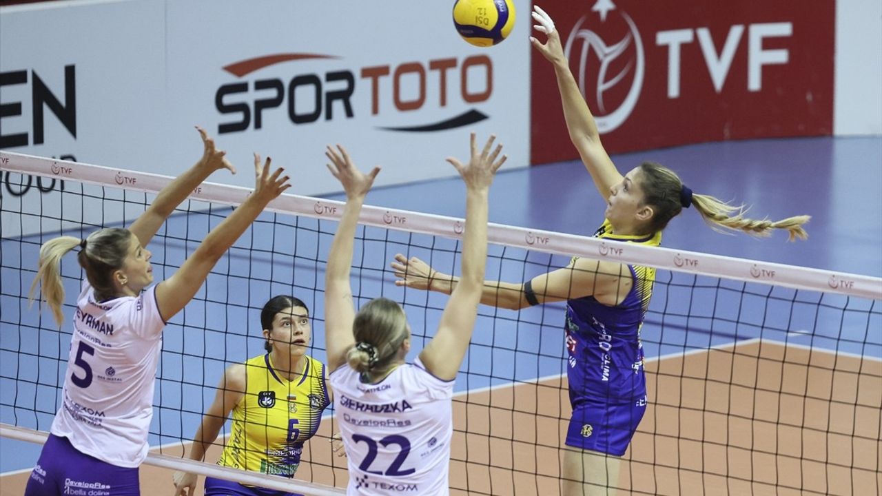 2025 Ahmet Göksu Özel Voleybol Turnuvası'nda İkinci Gün Müsabakaları Tamamlandı