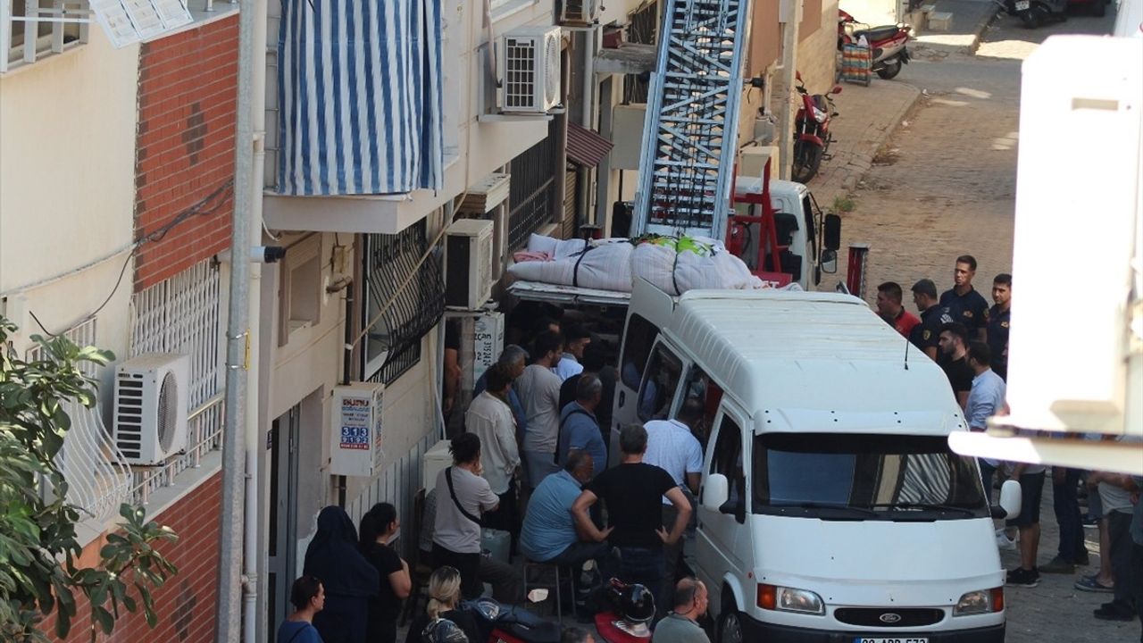 310 Kilogramlık Cenaze Eşyası Taşıma Asansörüyle Çıkarıldı