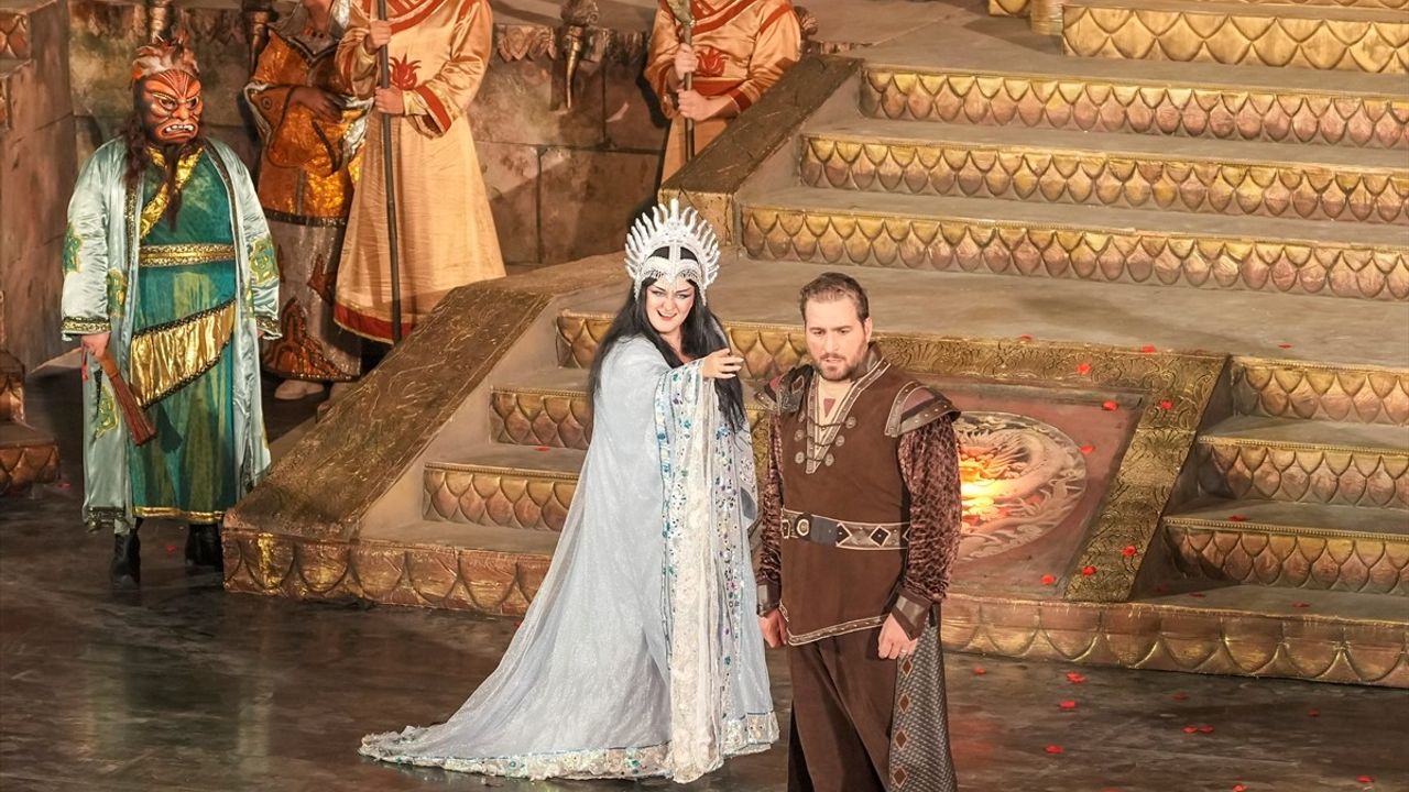 32. Uluslararası Aspendos Opera ve Bale Festivali 'Turandot' ile Başladı