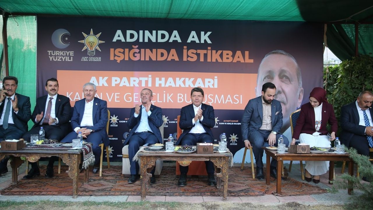Adalet Bakanı Tunç, Hakkari'de Kadın ve Gençlik Buluşması'na Katıldı