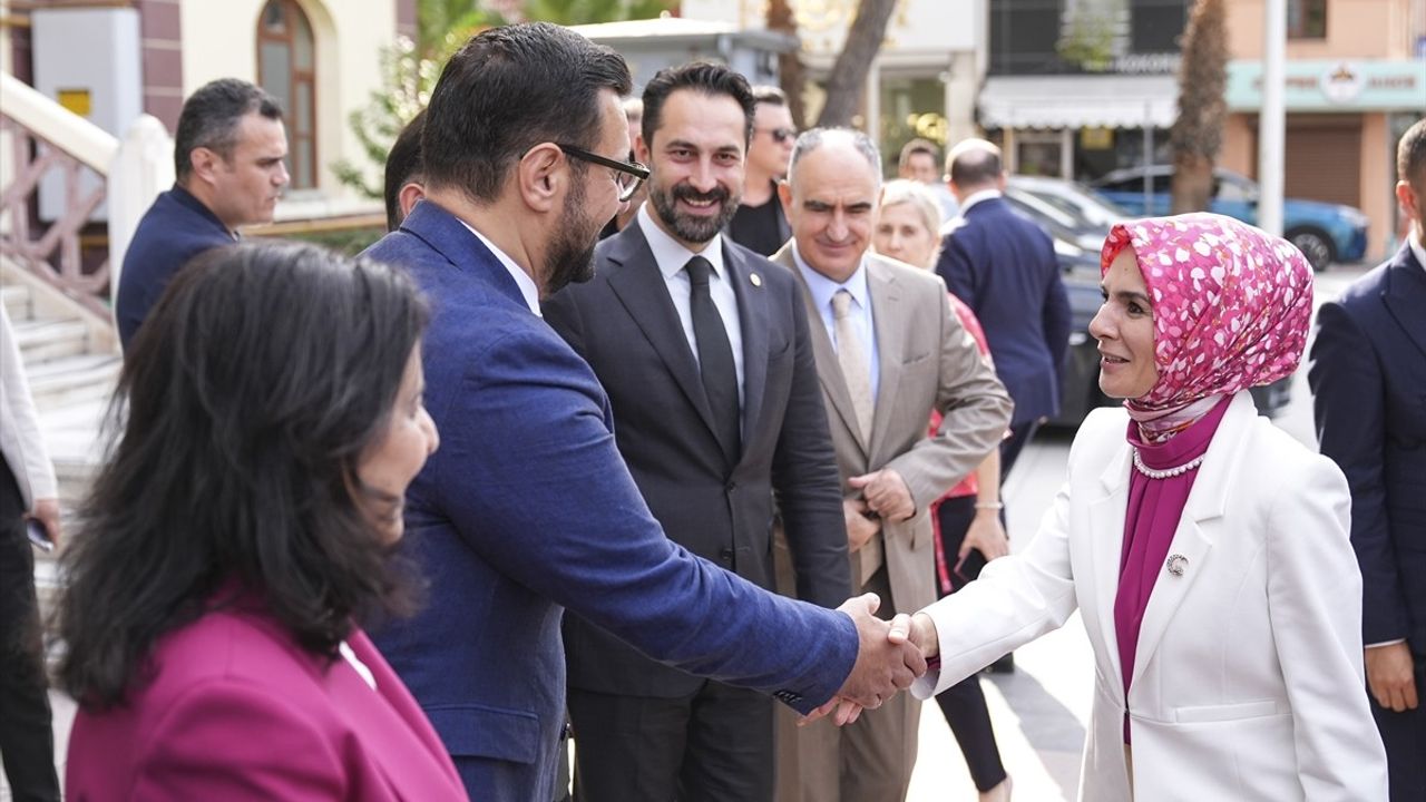 Aile ve Sosyal Hizmetler Bakanı Göktaş Manisa'da