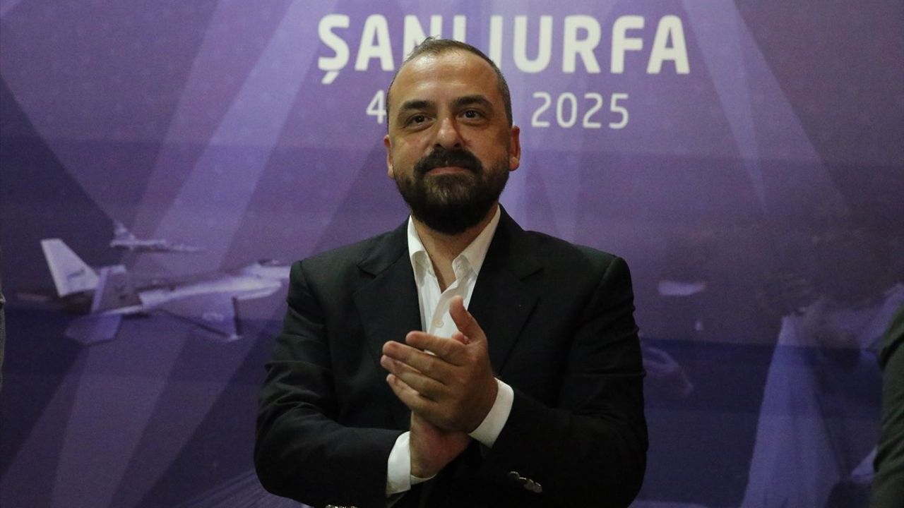 AK Parti Genel Başkan Yardımcısı Faruk Acar Şanlıurfa'da Gençlerle ve Kadınlarla Buluştu