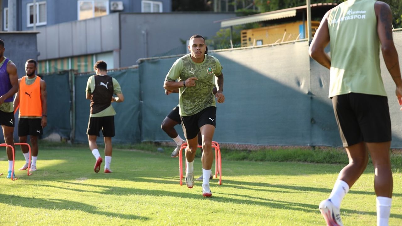 Alanyaspor, Fenerbahçe Maçı Hazırlıklarına Başladı