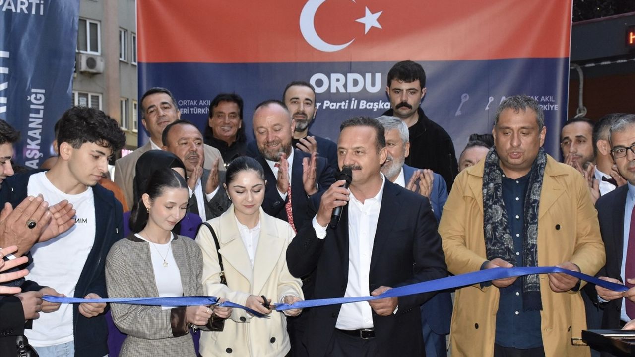 Anahtar Parti Genel Başkanı Ağıralioğlu Ordu'da Halk Buluşması Düzenledi