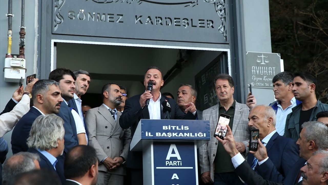 Anahtar Parti Genel Başkanı Yavuz Ağıralioğlu, Bitlis'te İl Başkanlığı Açılışını Yaptı
