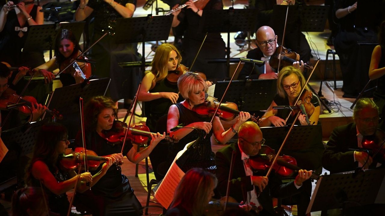 Ankara Kültür Yolu Festivali'nde Muhteşem Bir Açılış Konseri