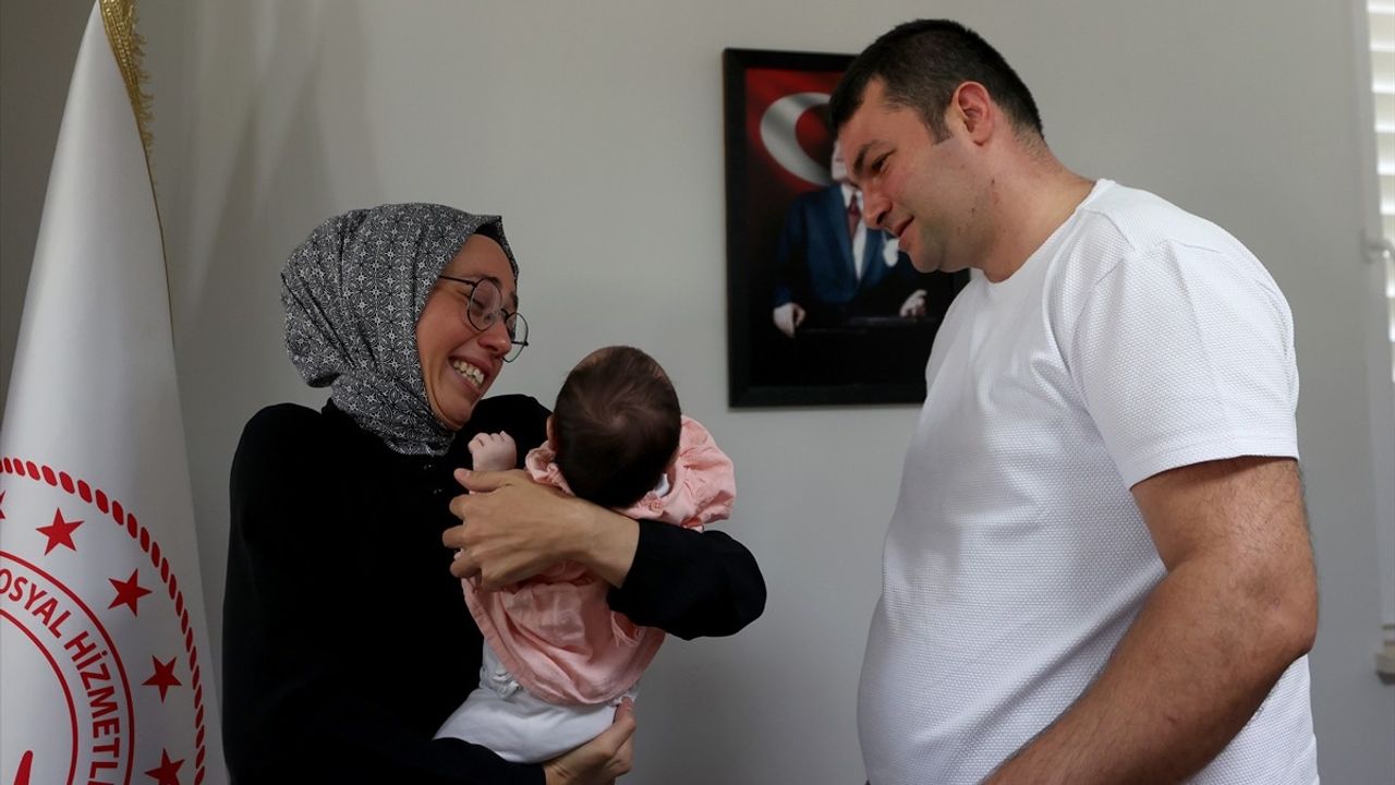 Antalya'da Koruyucu Aile Programı Kapsamında Duygusal Buluşma