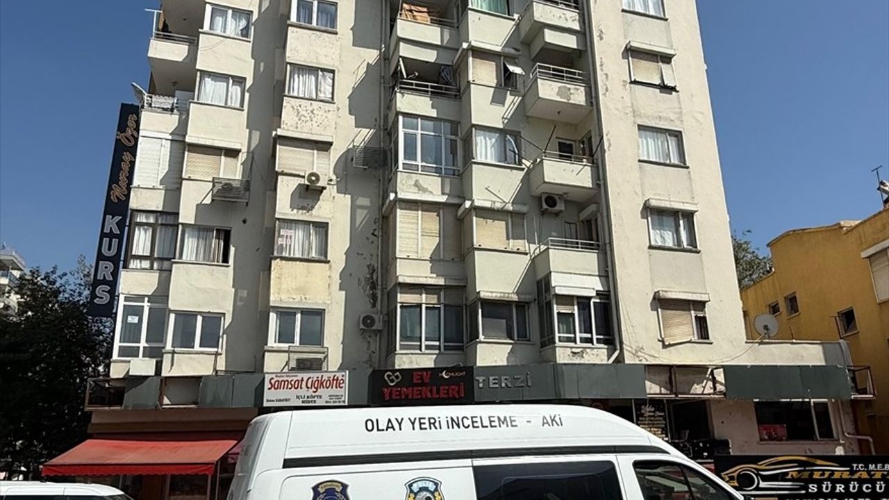 Antalya'da Yalnız Yaşayan Bir Kişinin Öldüğü Belirlendi