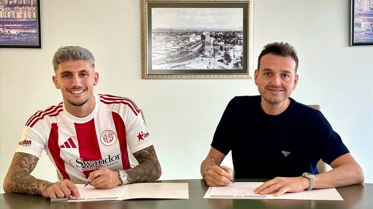 Antalyaspor Samet Karakoç'u Transfer Etti
