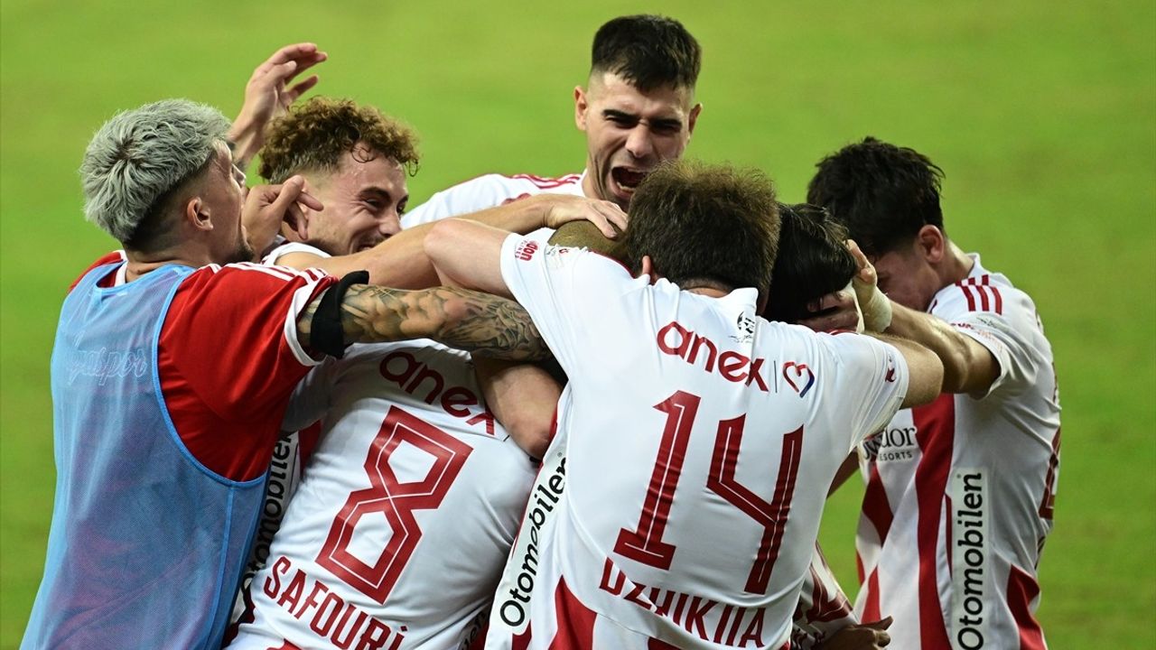 Antalyaspor Teknik Direktörü Emre Belözoğlu'nun Kayserispor Maçı Değerlendirmesi