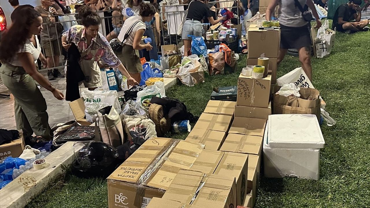 Atina'da Küresel Sumud Filosu'na Destek Konseri