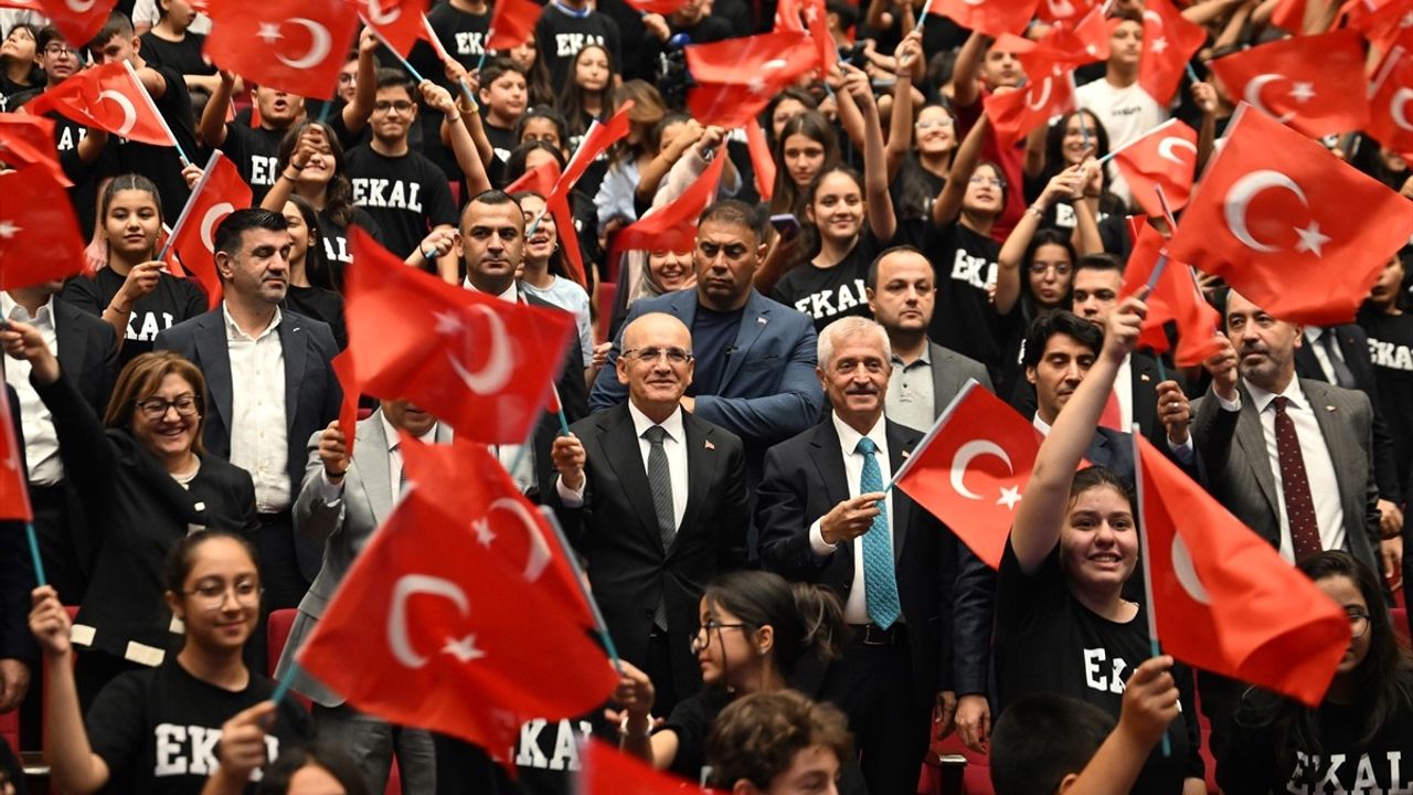 Bakan Şimşek'ten Gaziantep'te Eğitim Vurgusu