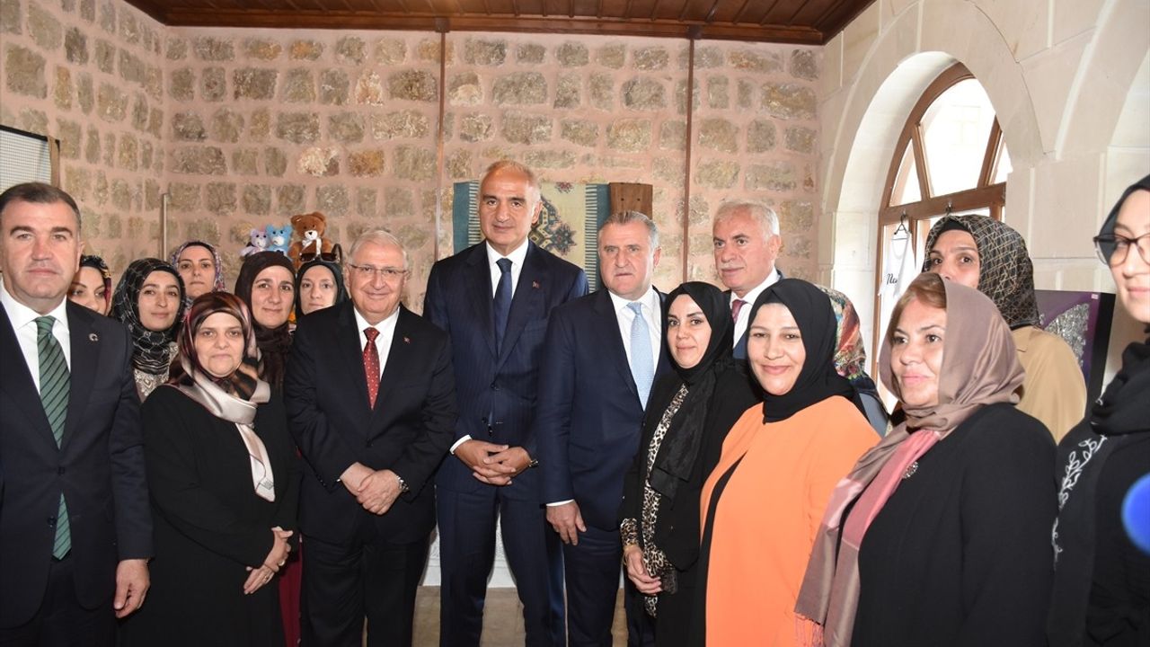 Bayburt'ta Spor Merkezi Açılışı: Bakan Güler Terörle Mücadele Mesajı Verdi
