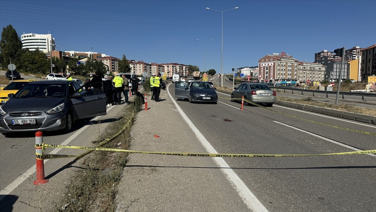 Bayburt'ta Yaya Kazası: 62 Yaşındaki Yaşlı Adam Ağır Yaralandı