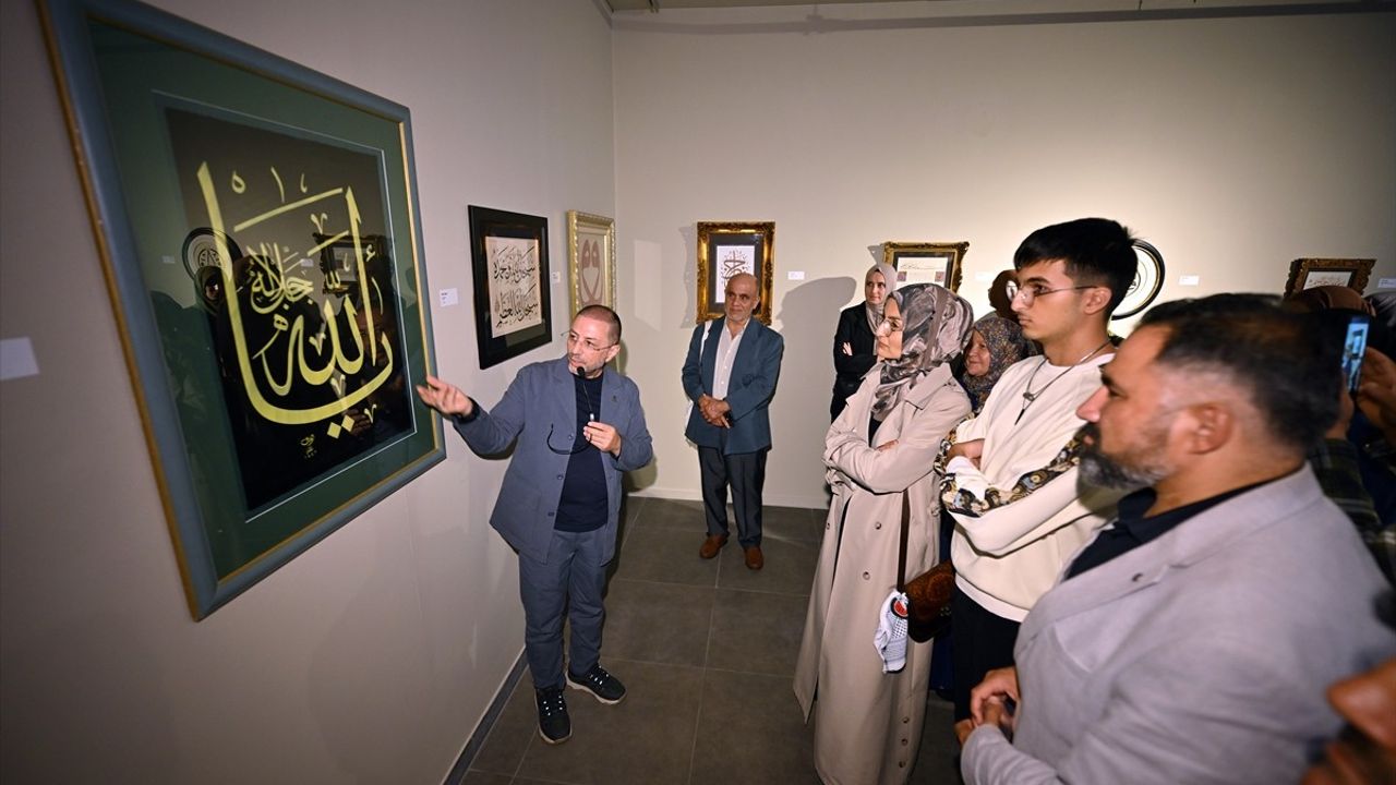 Belçika'da İslam Sanatları Sergisi: "Iqra: İçsel Yolculuğun Yedi Kapısı"