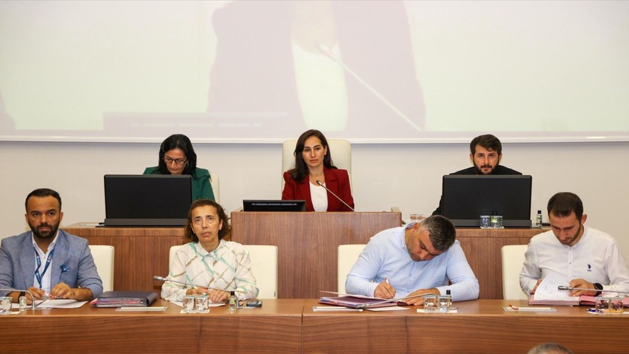 Beykoz Belediye Meclisi'nde Maaş Sorunları Tartışıldı