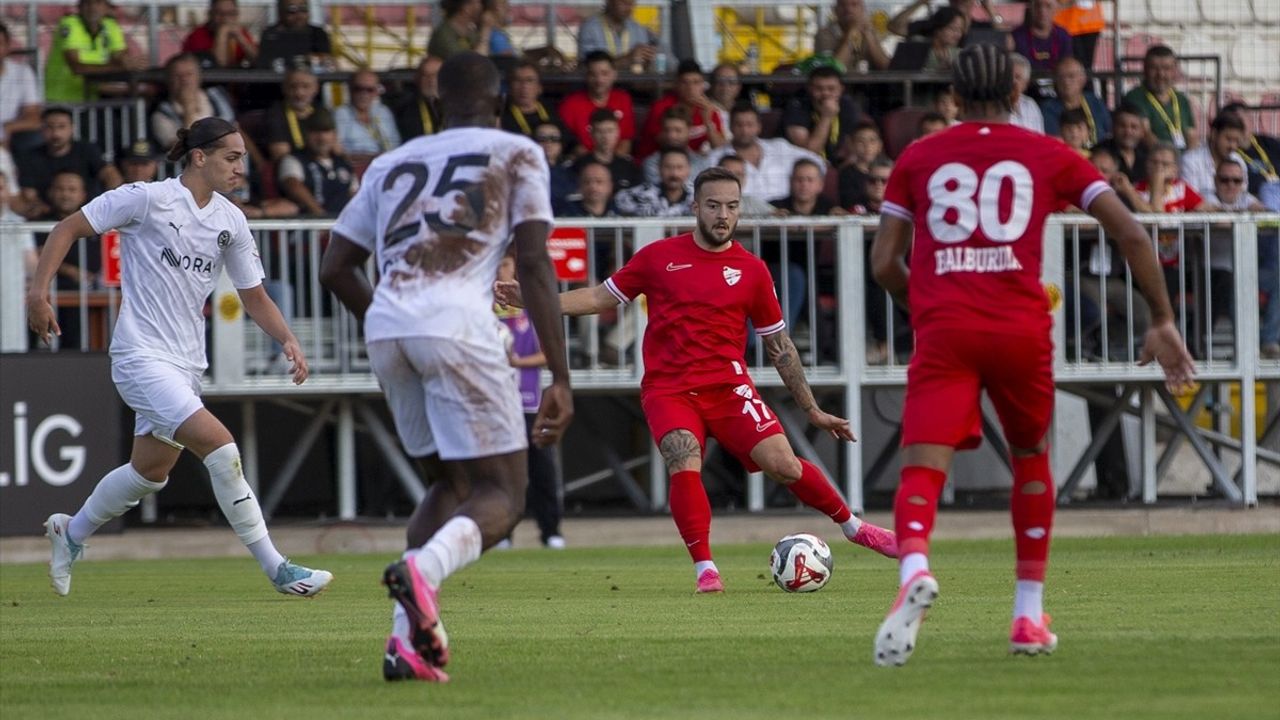 Bolu Atatürk Stadyumu Yeniden Açıldı: Boluspor 2-0 Galip