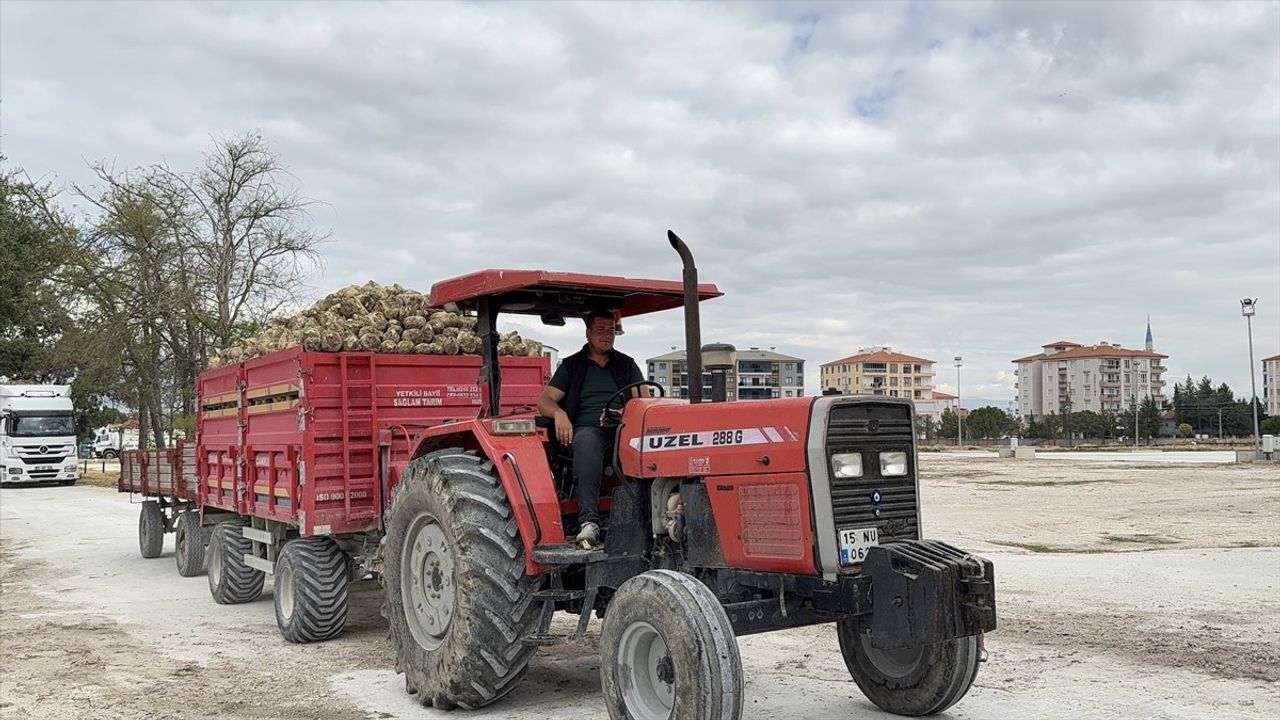 Burdur'da 75 Bin Ton Kristal Şeker Üretimi Başladı