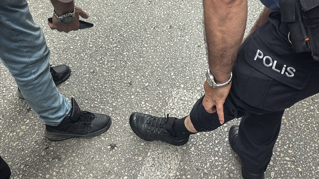 Bursa'da Aile İçi Şiddet Olayında Polisler Yaralandı