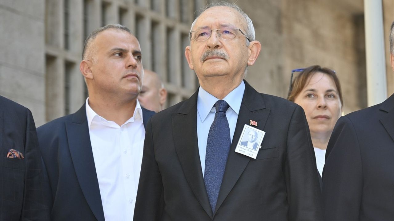 Cahit Karakaş'ın Cenaze Töreni Meclis'te Gerçekleşti