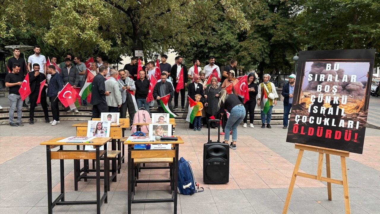 Çankırı'da Gazze'deki Çocuklar İçin Anma Etkinliği Düzenlendi