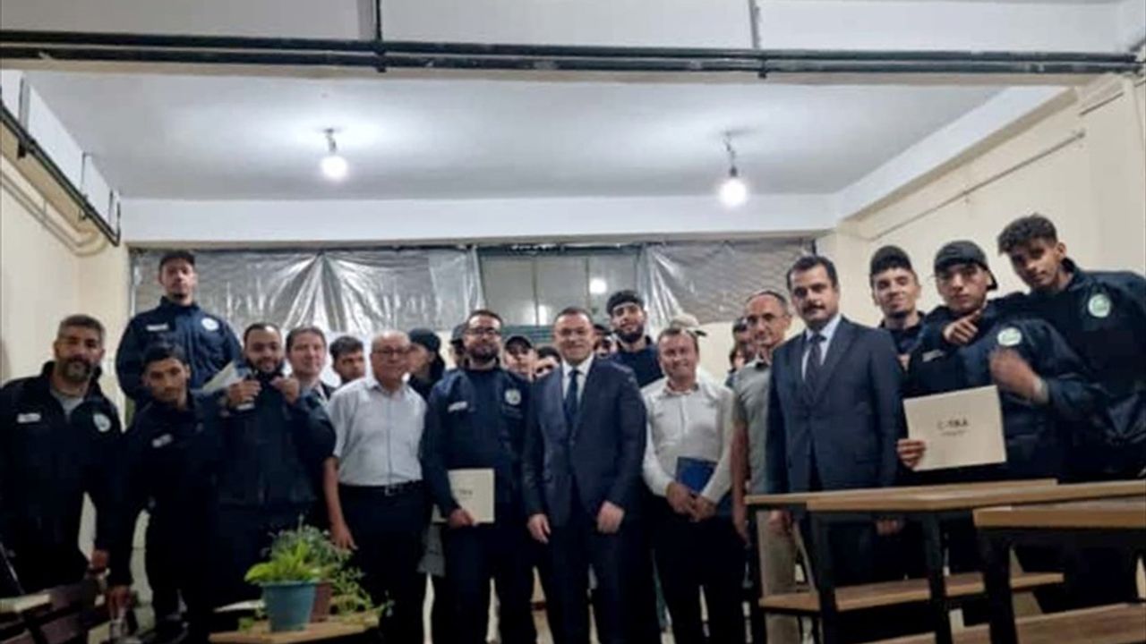 Cezayir'de TİKA'nın Metal İşleme Eğitimi Başarıyla Tamamlandı