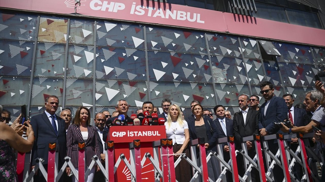 CHP Genel Başkanı Özgür Özel'den Özgür Çelik'e Destek Açıklaması