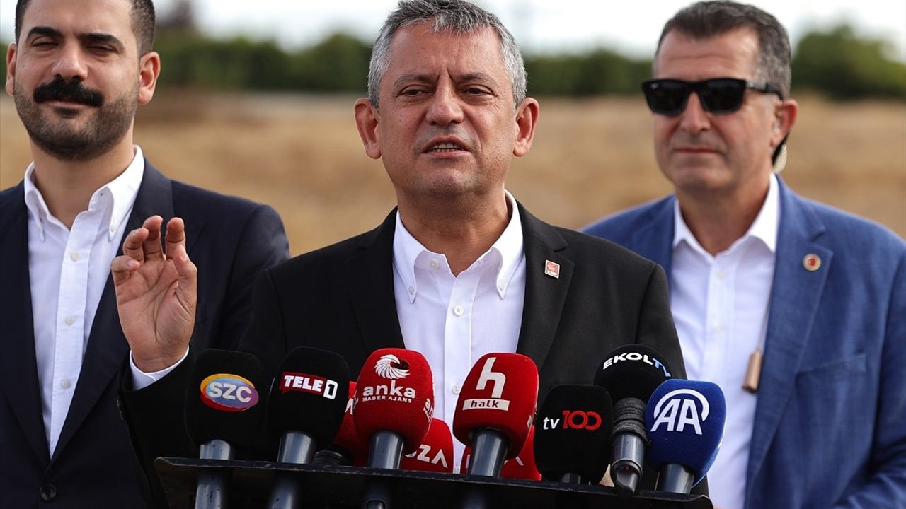 CHP Genel Başkanı Özgür Özel'in Cezaevindeki Ziyareti