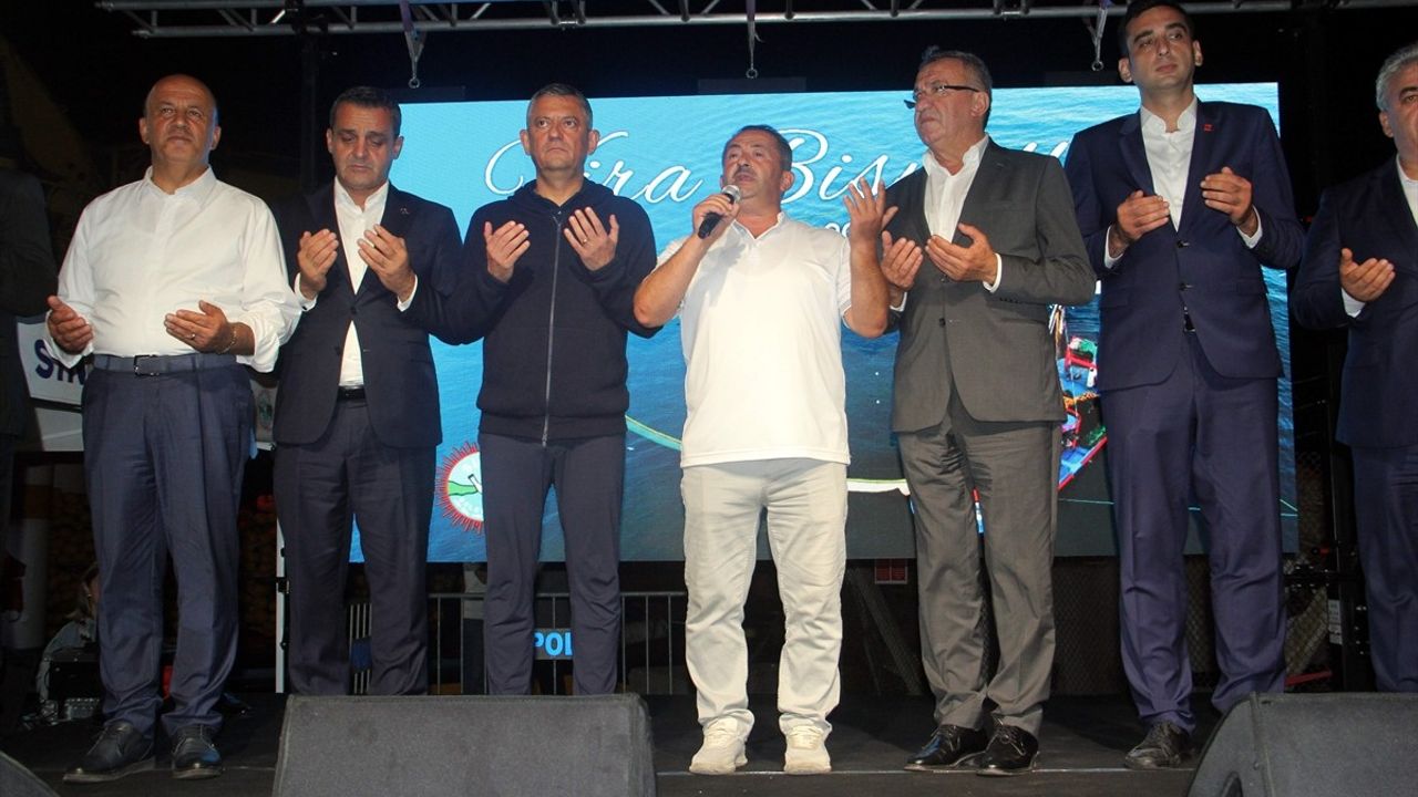 CHP Genel Başkanı Özgür Özel Sinop'ta Balıkçılık Sezonunu Açtı