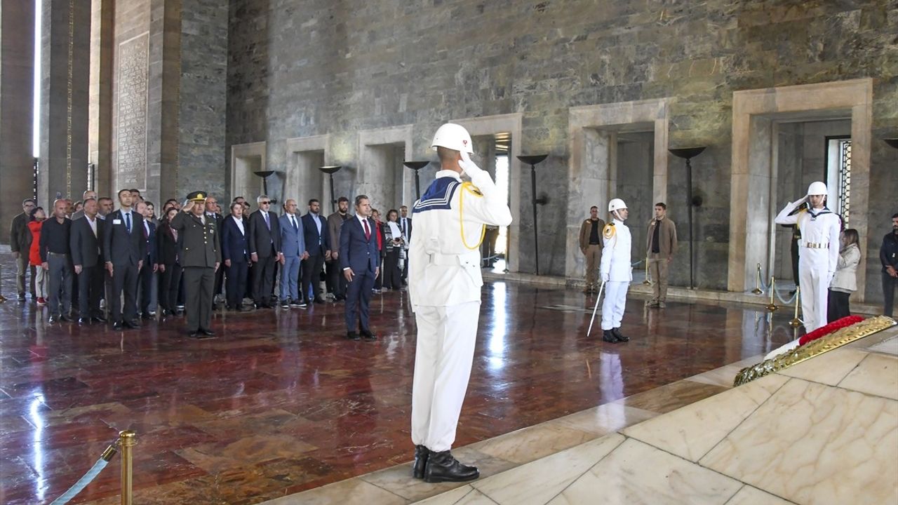CHP Heyeti Anıtkabir'i Ziyaret Etti