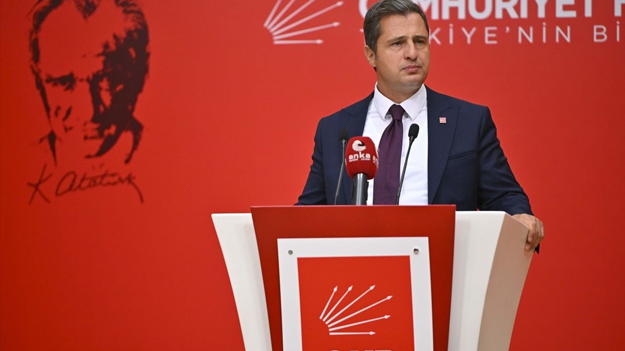 CHP Sözcüsü Yücel'den Basın Toplantısı: Basın Özgürlüğü Vurgusu