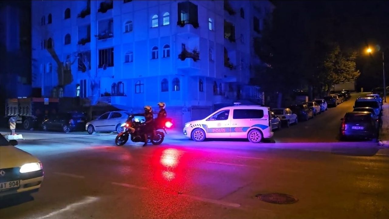 Çorum'da Kızlar Arasında Bıçaklı Kavga: 2 Yaralı
