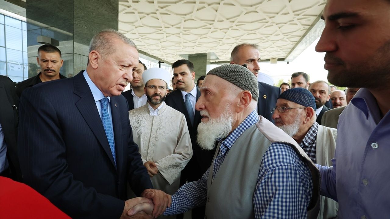 Cumhurbaşkanı Erdoğan, Hamdi Kılıç’ın Cenaze Törenine Katıldı