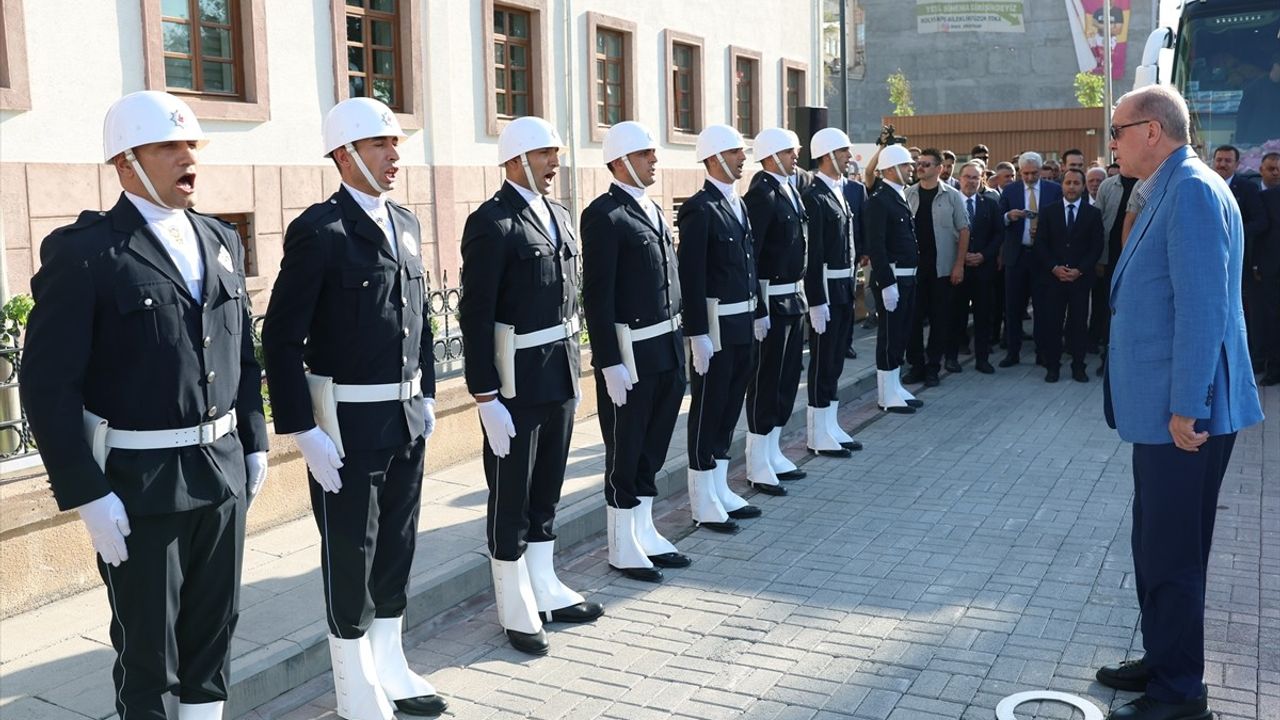 Cumhurbaşkanı Erdoğan, Malatya'da Yeni Valilik Binasını Açtı