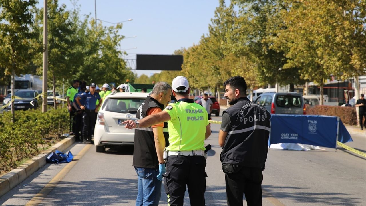 Denizli'de Kaza: Yayaya Otomobil Çarptı, Hayatını Kaybetti