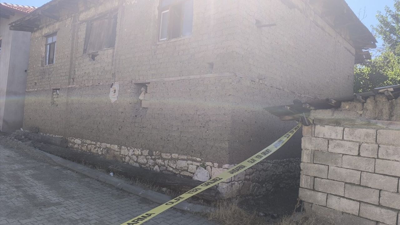 Denizli'de Yaşlı Kadın Şüpheli Ölüm