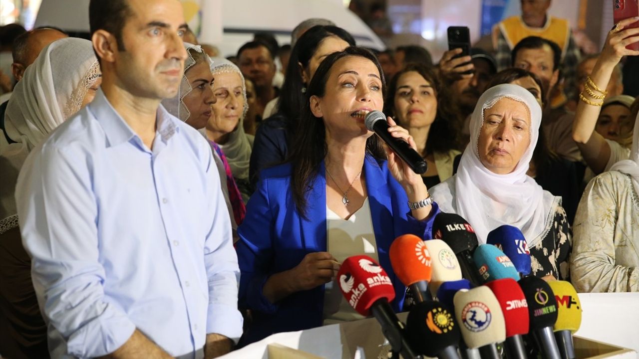 Diyarbakır'da 1 Eylül Dünya Barış Günü Yürüyüşü