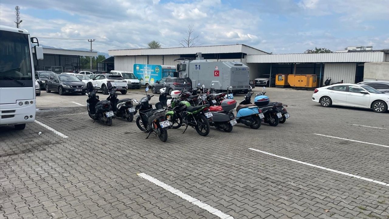 Düzce'de Gayriresmi Motosiklet Tadilatı Operasyonu