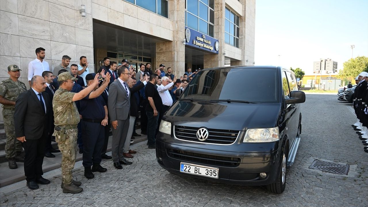 Edirne Emniyet Müdürü Onur Karaburun Gözyaşlarıyla Uğurlandı