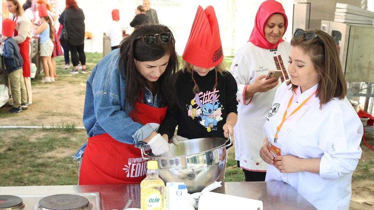 Edirne Gastronomi Festivali'nde Anne ve Çocuk Yarışması