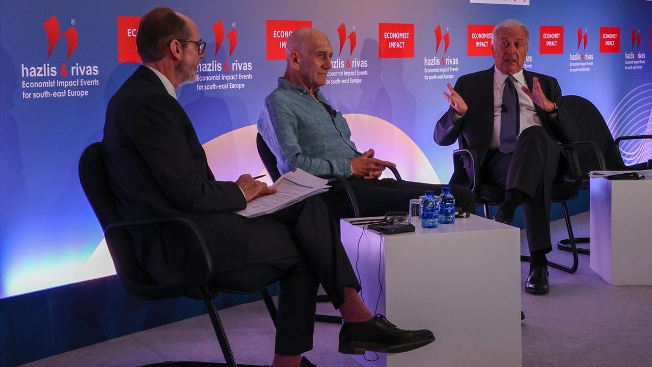 Ehud Olmert'ten Netanyahu Eleştirisi: Kimse Dinlemiyor
