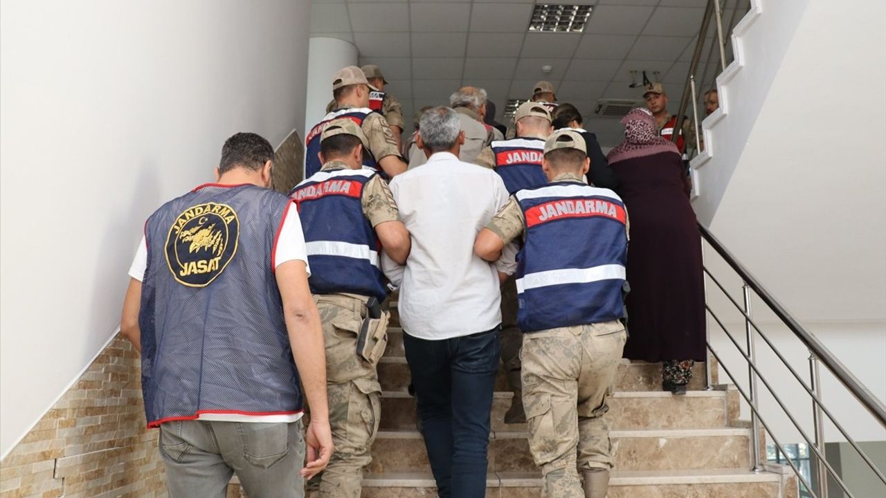 Elazığ'da Cinayet Soruşturmasında Beş Şüpheli Tutuklandı