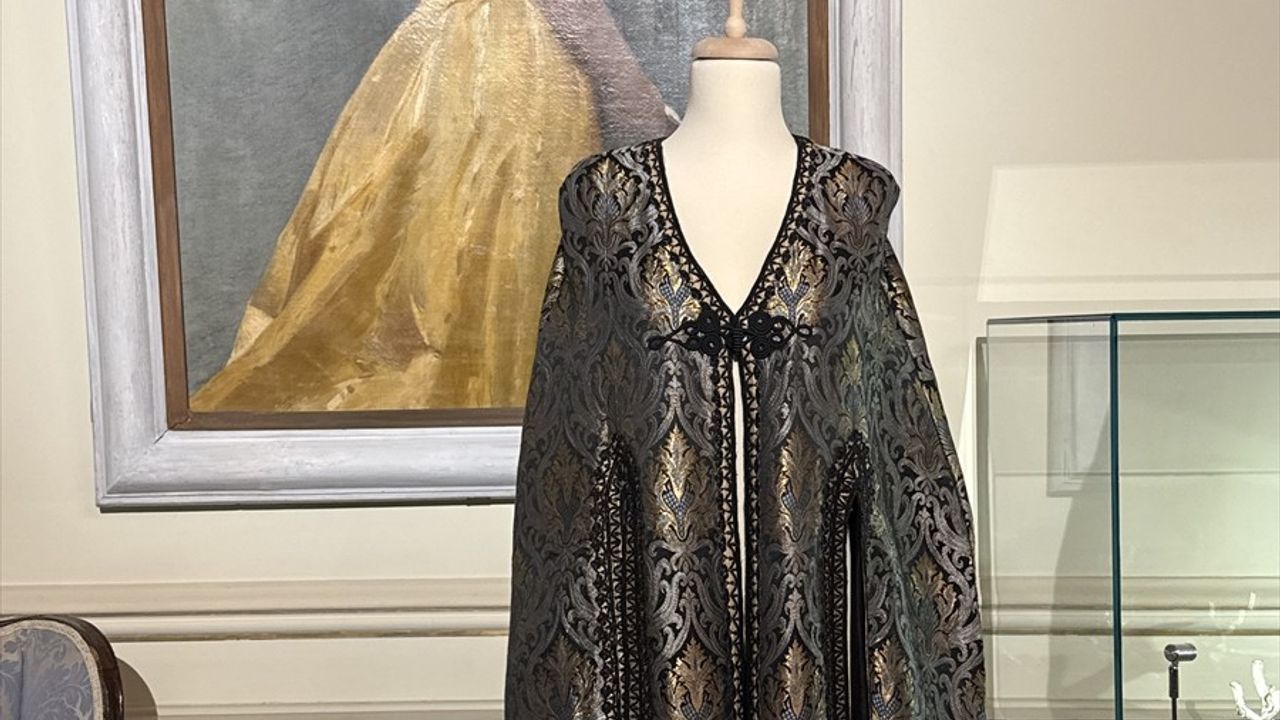 Elio Ferraro'nun Kaftan Tasarımları İstanbul'da Sergilendi