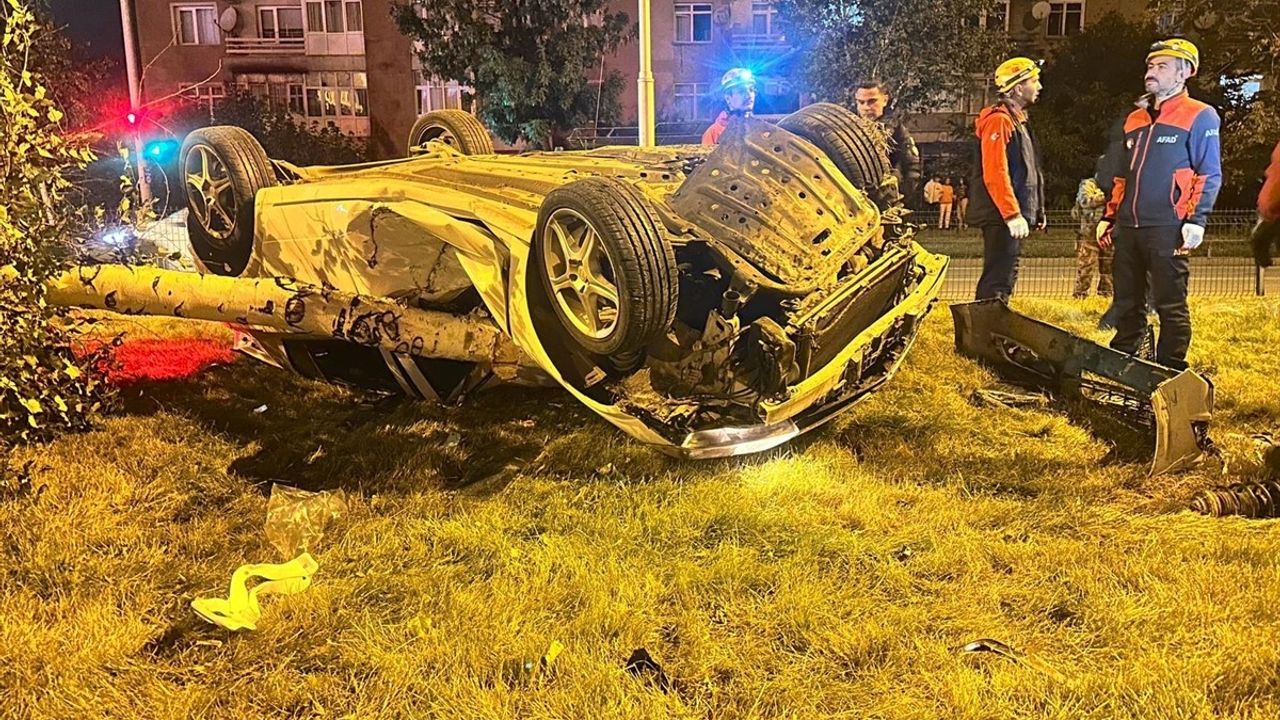 Erzurum'daki Trafik Kazasında 4 Yaralı