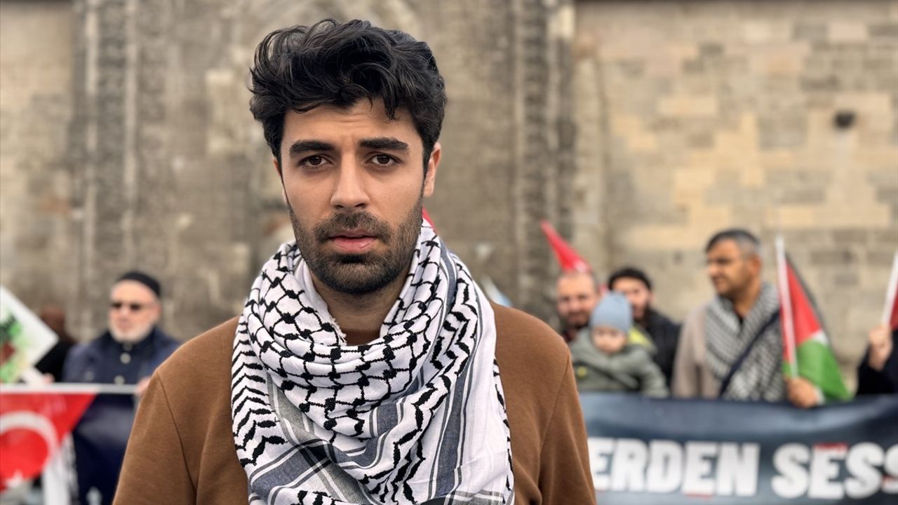 Erzurum Sağlık Çalışanlarından Gazze İçin 97. Haftada Protesto