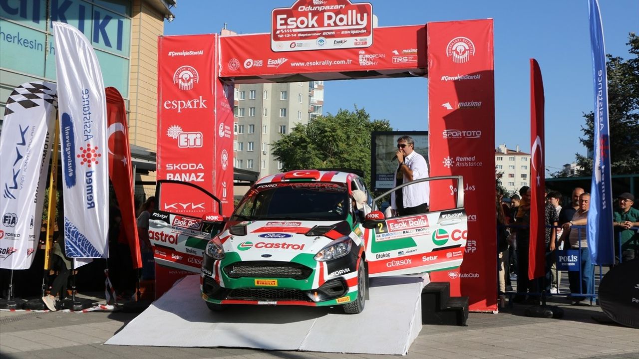 Eskişehir Rallisi'nde Buğra Banaz ve Onur Ahıskalı Birinci Oldu