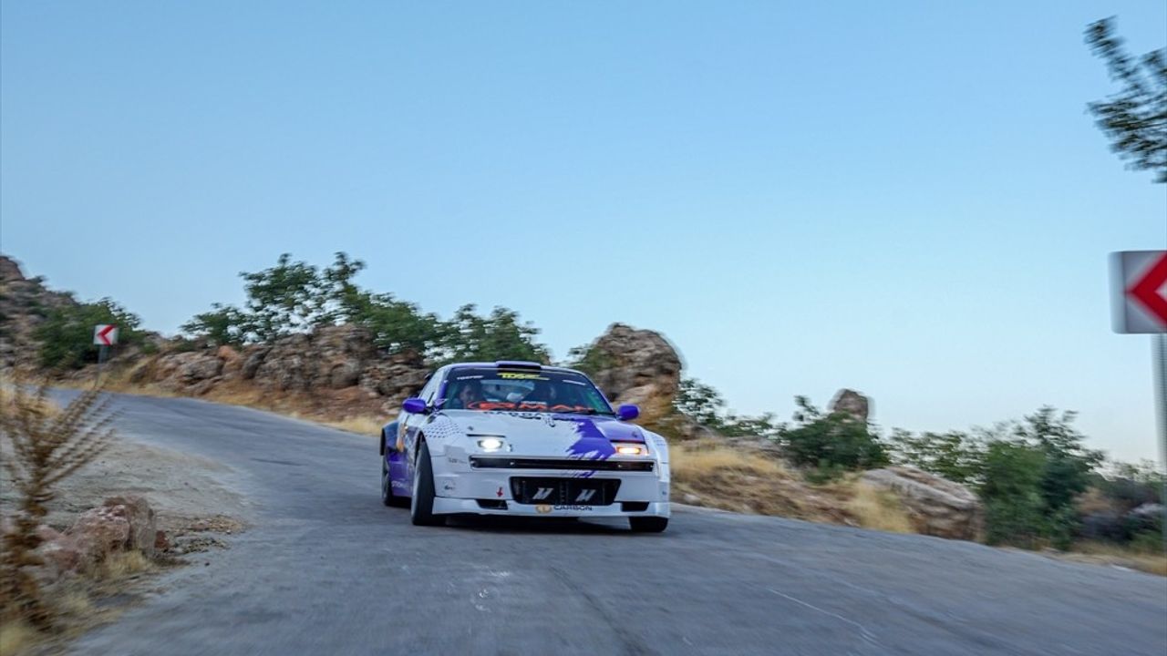 Gençlere Güvenli Drift Eğitimi: Pistlerde Eğlencenin Keyfi